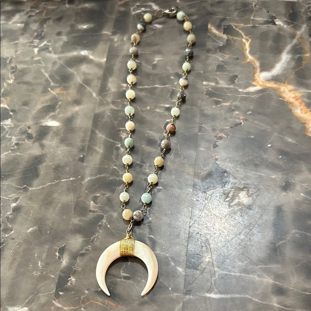 R & R Crescent Necklace! - Picture 8 of 15